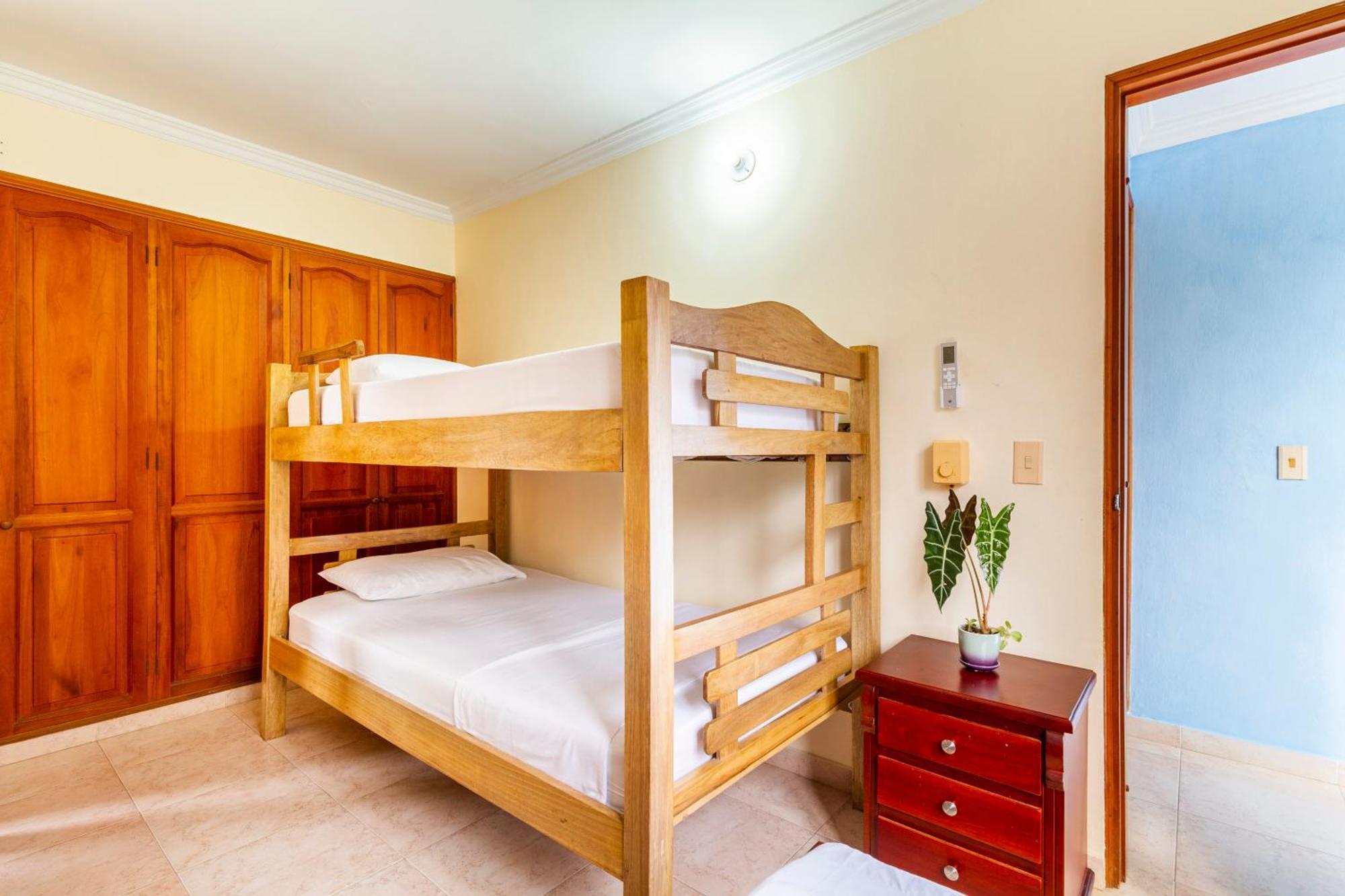 Hostal Cartagonova - Habitaciones Privadas Y Amplias Cerca A Zonas Turisticas Cartagena Eksteriør billede