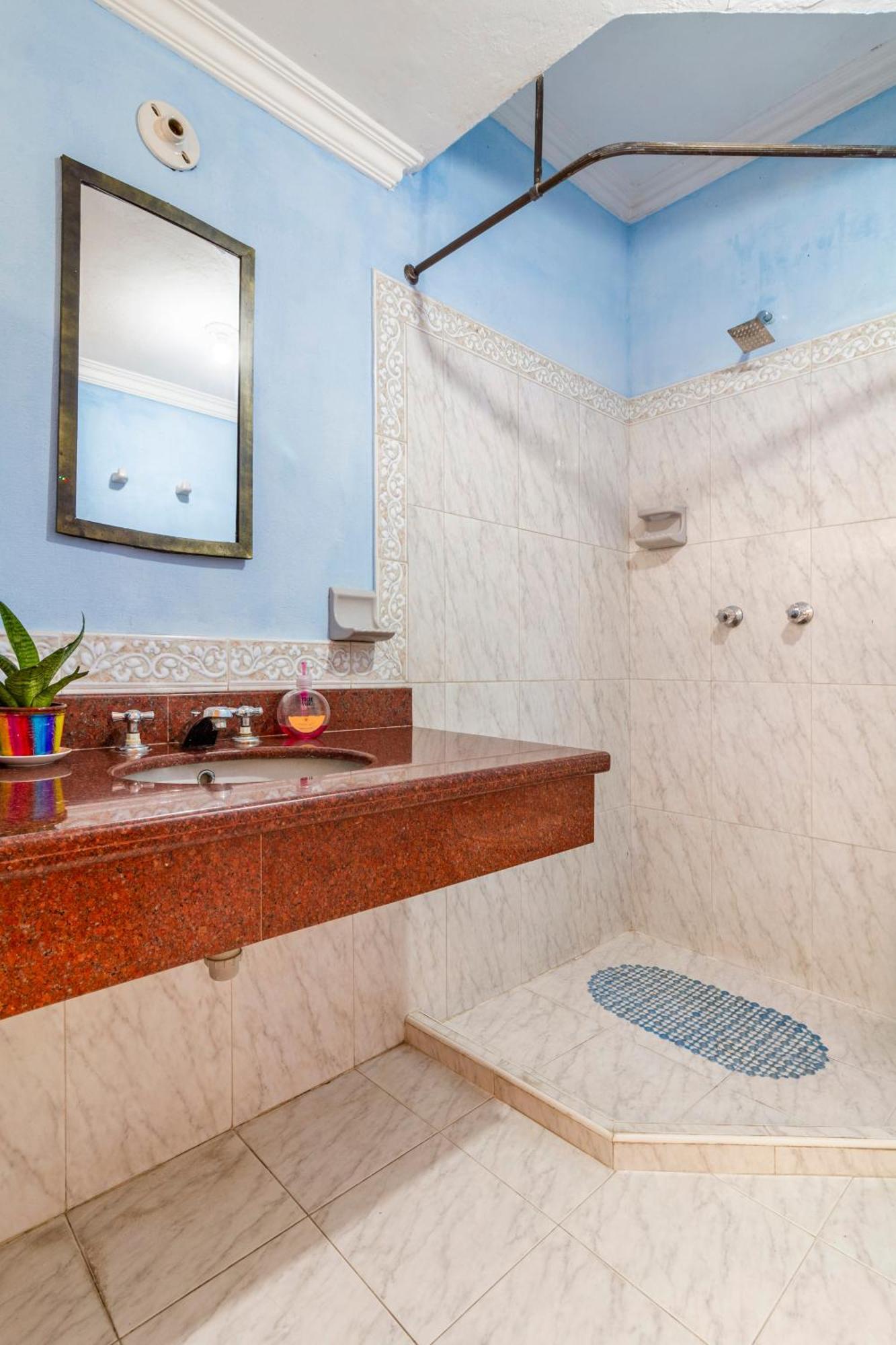 Hostal Cartagonova - Habitaciones Privadas Y Amplias Cerca A Zonas Turisticas Cartagena Eksteriør billede