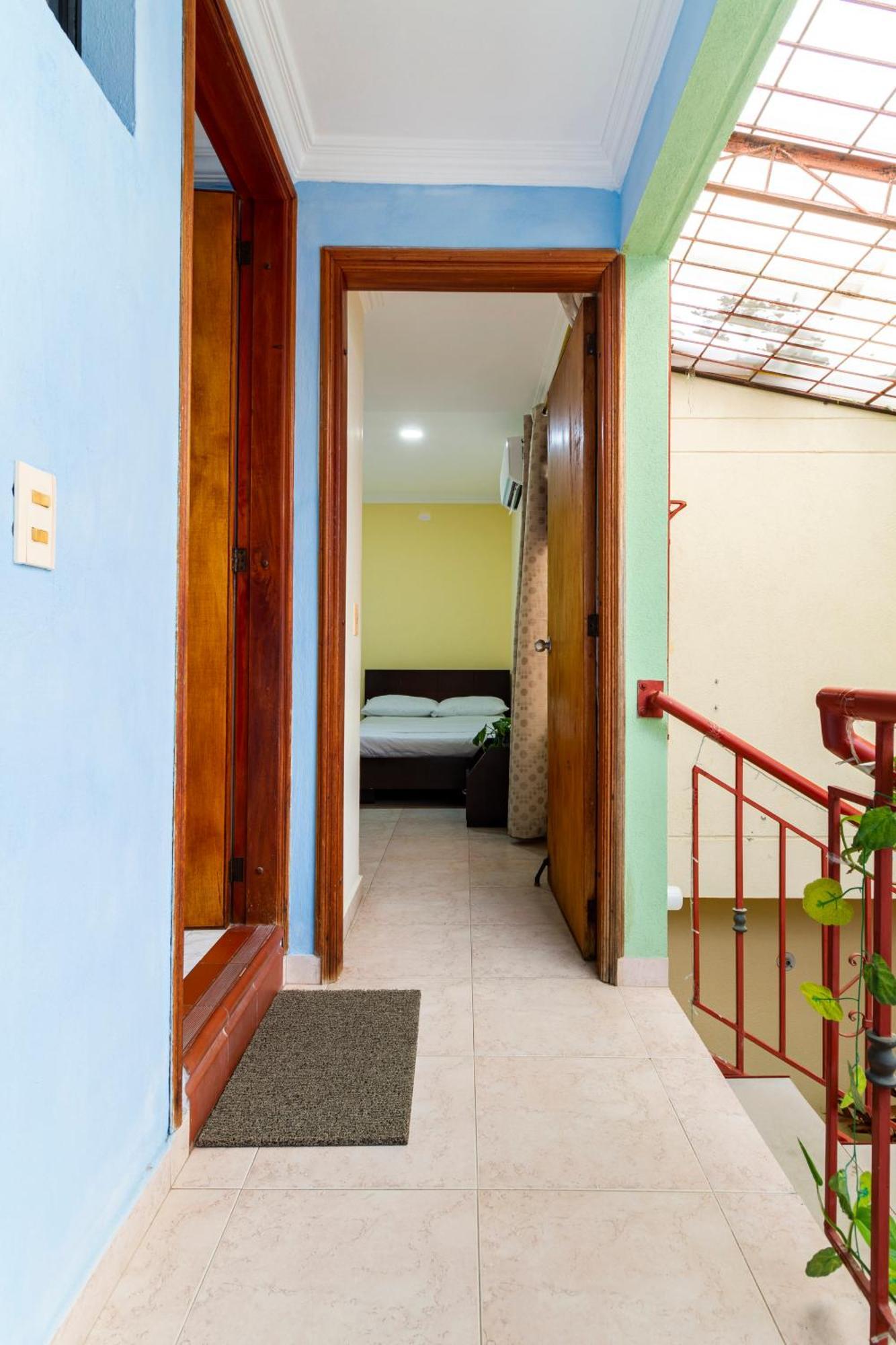 Hostal Cartagonova - Habitaciones Privadas Y Amplias Cerca A Zonas Turisticas Cartagena Eksteriør billede