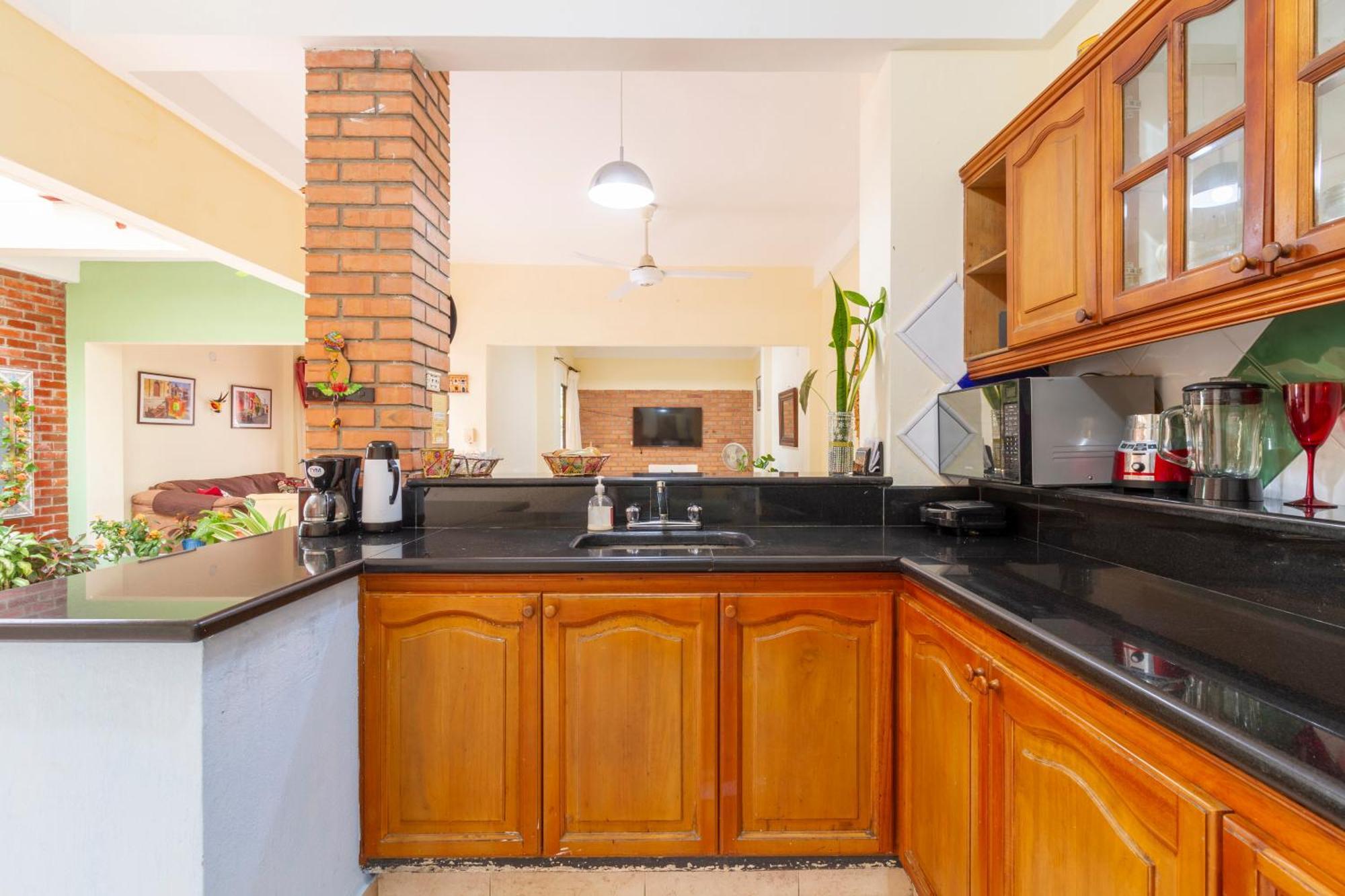 Hostal Cartagonova - Habitaciones Privadas Y Amplias Cerca A Zonas Turisticas Cartagena Eksteriør billede