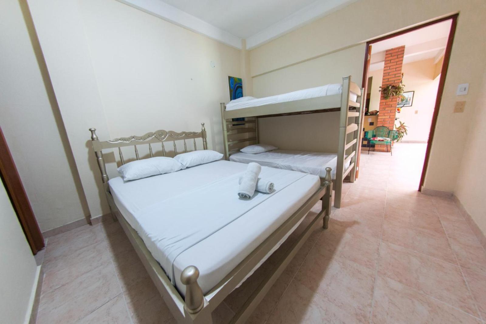 Hostal Cartagonova - Habitaciones Privadas Y Amplias Cerca A Zonas Turisticas Cartagena Værelse billede